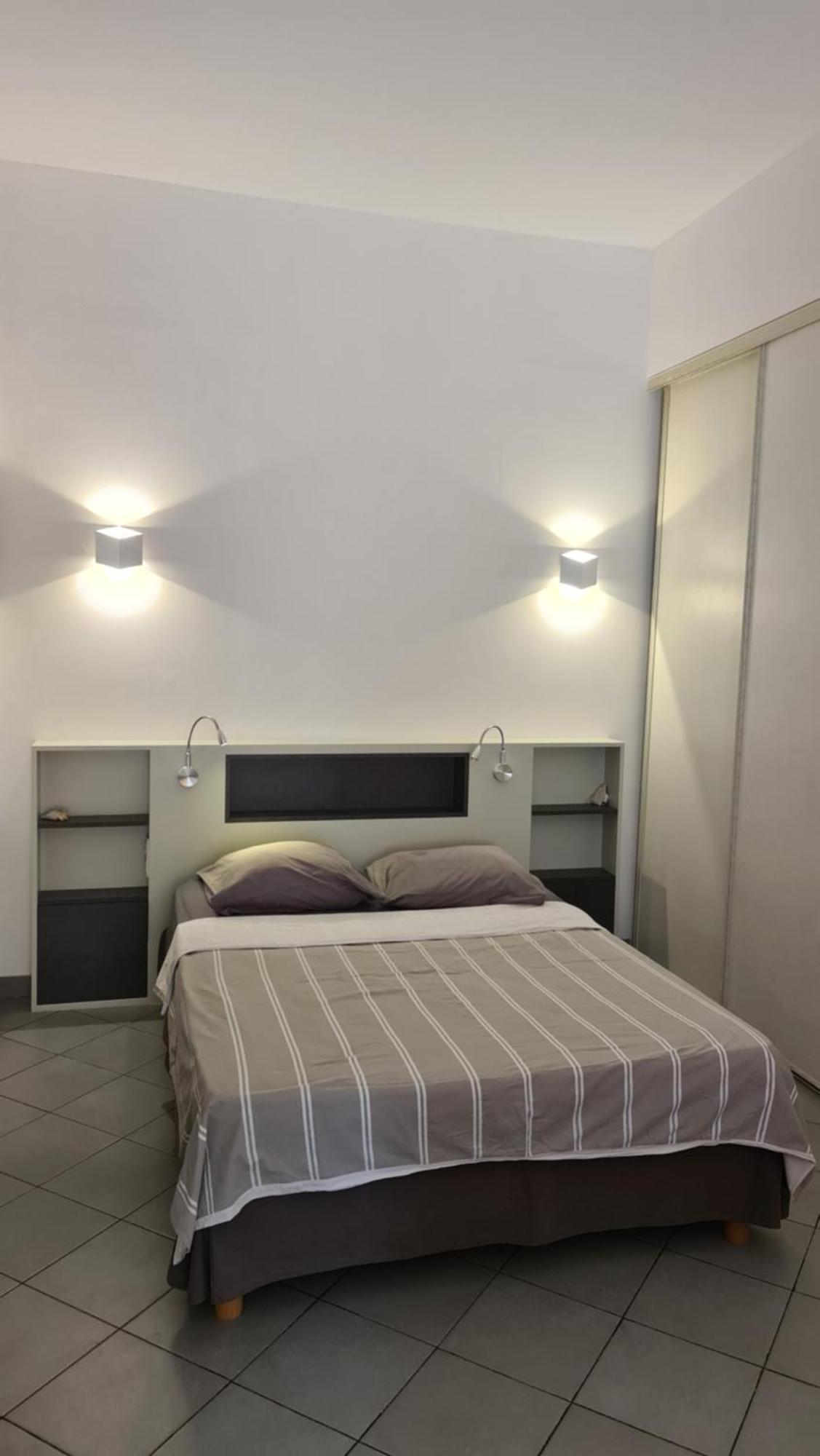 Grand Studio-Loft-Grand Parking-Climatise-Proche Centre 阿雅克肖 外观 照片